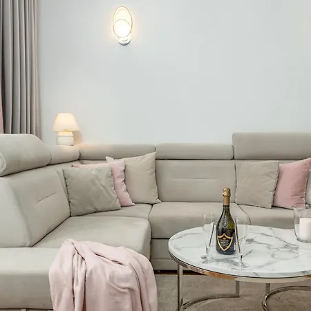 Constitution Corner * Varsó