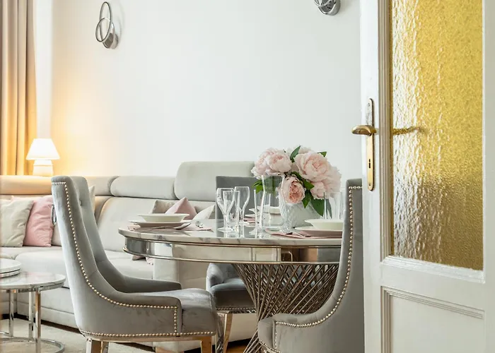 Constitution Corner * Varsó