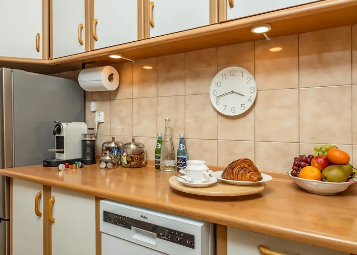 Constitution Corner Varsó