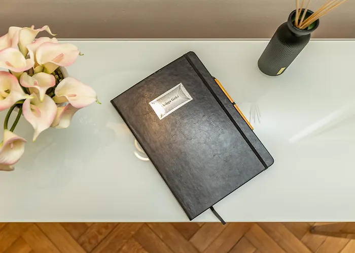 Constitution Corner Apartman Varsó